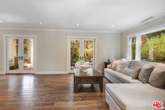 9530 Moonridge Terrace Place, Los Angeles, CA 90210