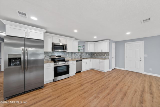 8243 LANETTE Street, Jacksonville, FL 32220