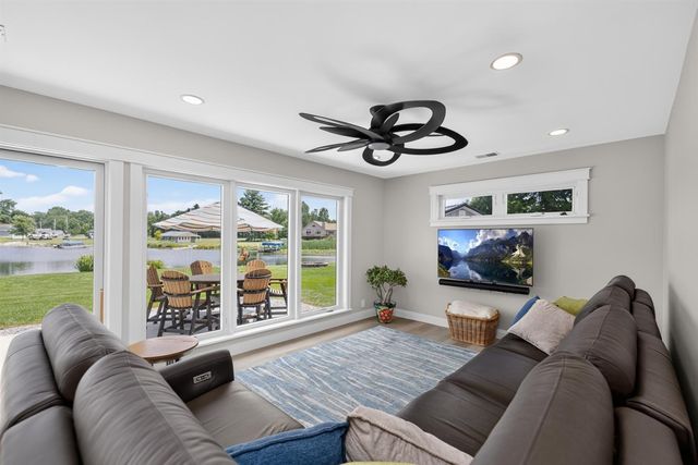 52181 Rivolake Road, Three Rivers, MI 49093