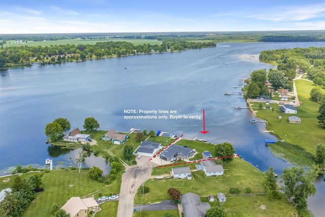 52181 Rivolake Road, Three Rivers, MI 49093