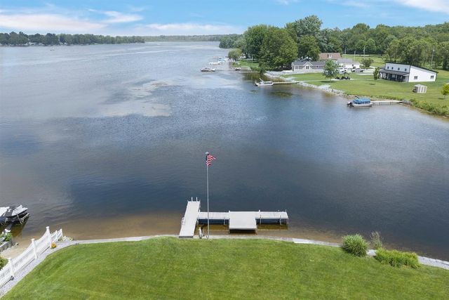 52181 Rivolake Road, Three Rivers, MI 49093