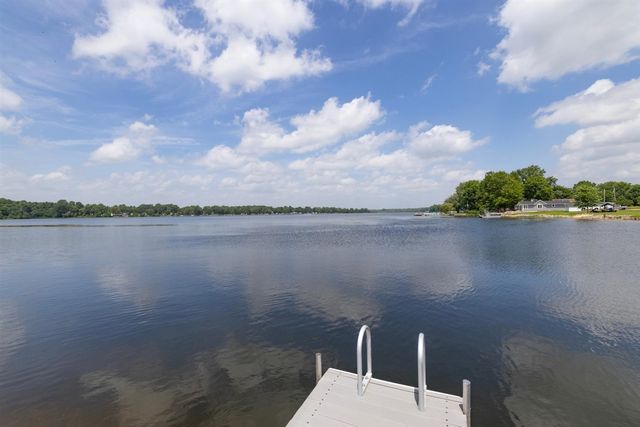 52181 Rivolake Road, Three Rivers, MI 49093