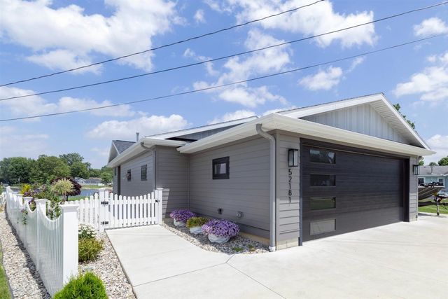 52181 Rivolake Road, Three Rivers, MI 49093