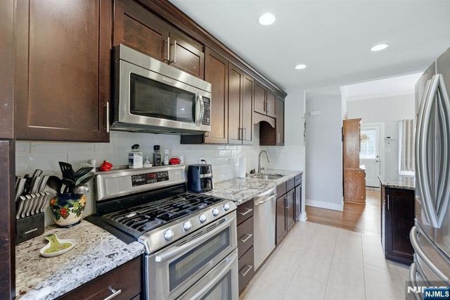 105 Winthrop Road, Hillsdale, NJ 07642
