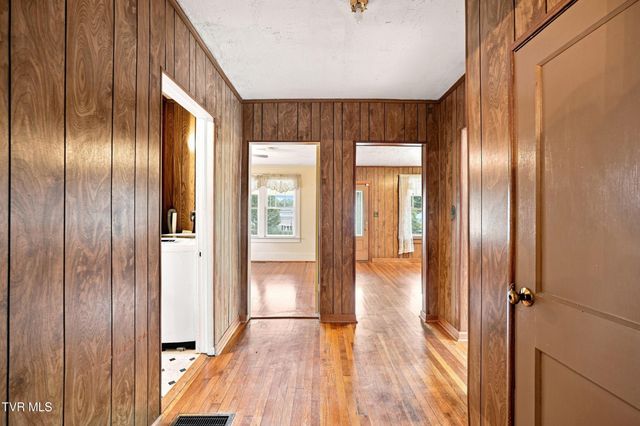 608 Vernon Street, Bristol, VA 24201