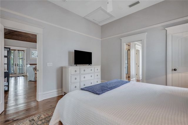 1909 Dixon Lane, St Simons Island, GA 31522