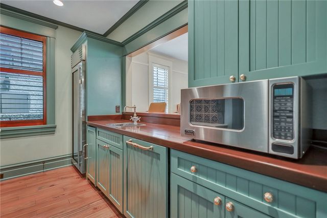 1909 Dixon Lane, St Simons Island, GA 31522