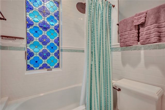 1909 Dixon Lane, St Simons Island, GA 31522