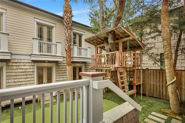 1909 Dixon Lane, St Simons Island, GA 31522