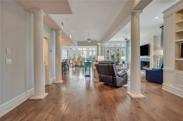 1909 Dixon Lane, St Simons Island, GA 31522