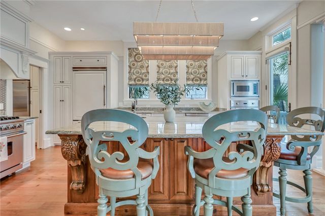 1909 Dixon Lane, St Simons Island, GA 31522