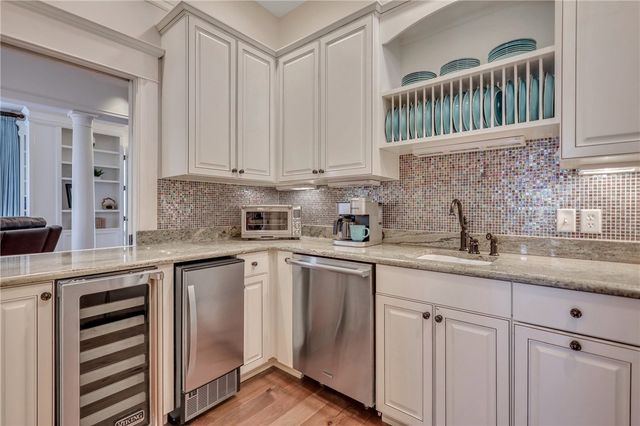 1909 Dixon Lane, St Simons Island, GA 31522