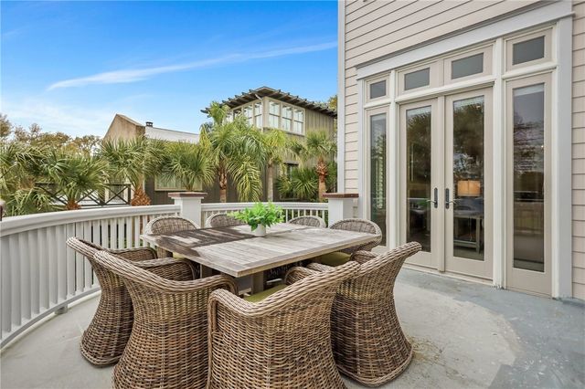 1909 Dixon Lane, St Simons Island, GA 31522