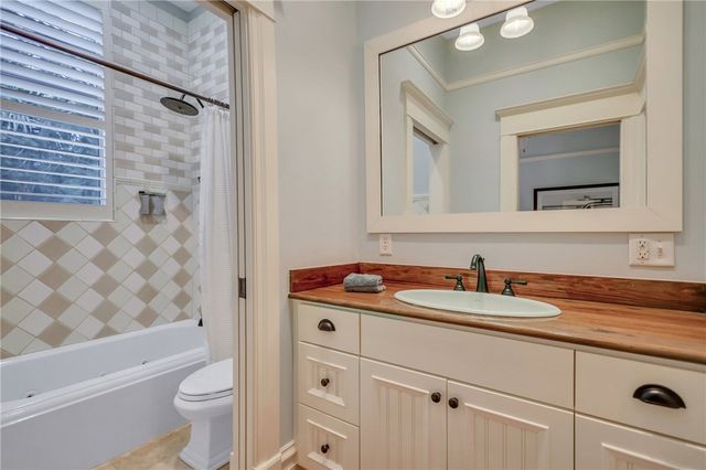 1909 Dixon Lane, St Simons Island, GA 31522