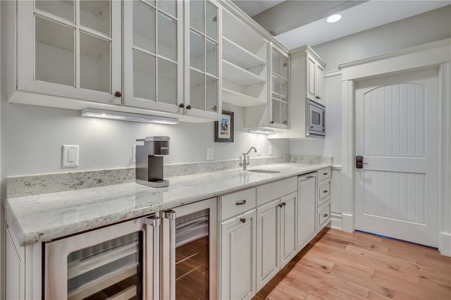 1909 Dixon Lane, St Simons Island, GA 31522