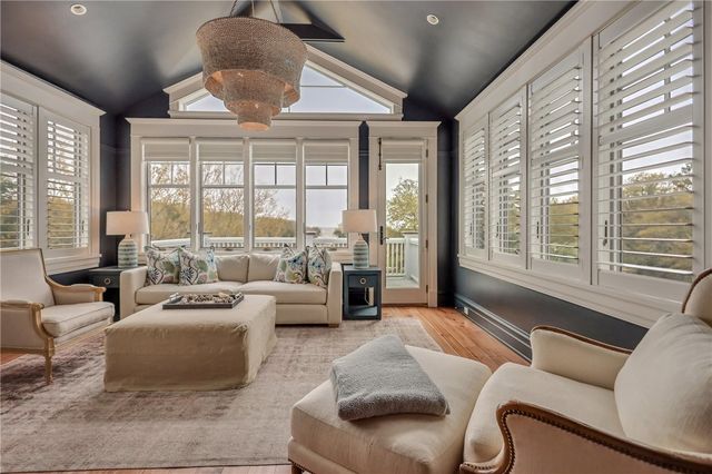 1909 Dixon Lane, St Simons Island, GA 31522