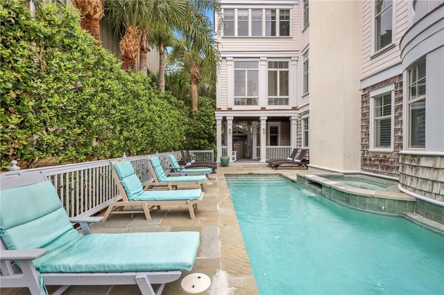 1909 Dixon Lane, St Simons Island, GA 31522