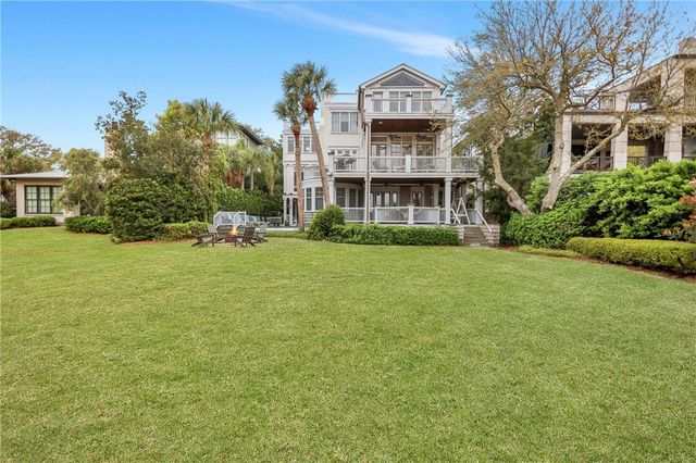 1909 Dixon Lane, St Simons Island, GA 31522