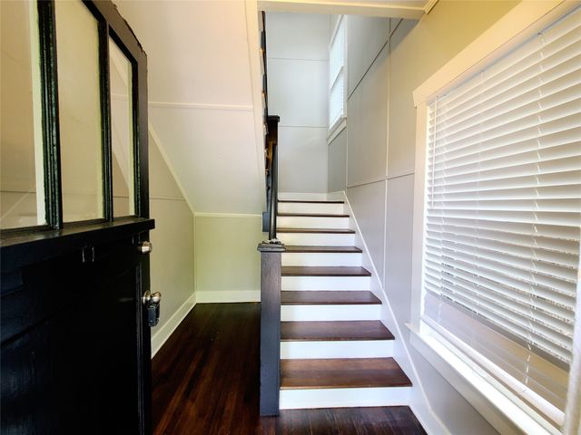 5734 Worth Street, Dallas, TX 75214