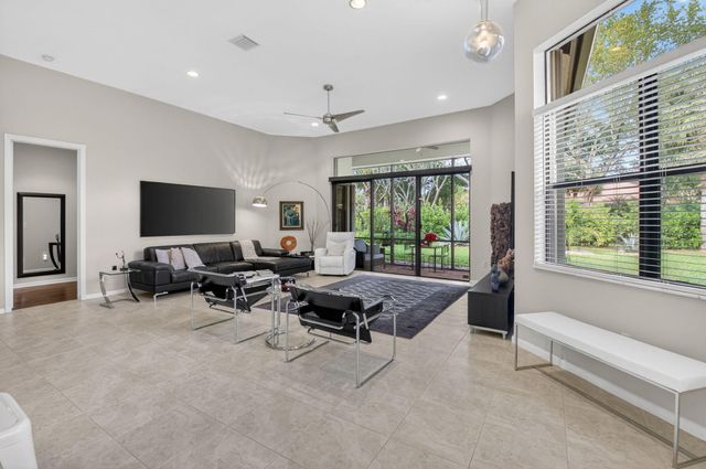 9804 Isles Cay Drive, Delray Beach, FL 33446