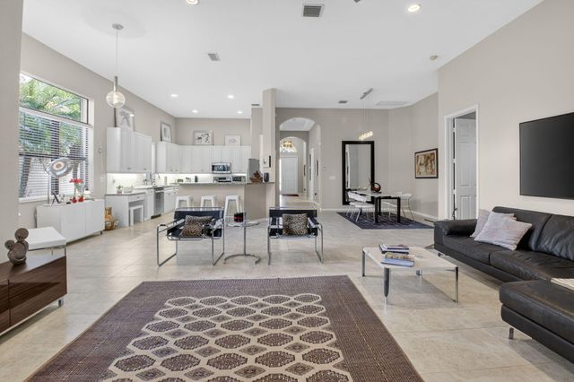 9804 Isles Cay Drive, Delray Beach, FL 33446