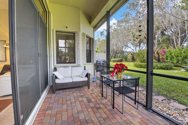 9804 Isles Cay Drive, Delray Beach, FL 33446