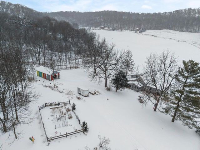 27995 Benben Lane, Richland Center, WI 53581