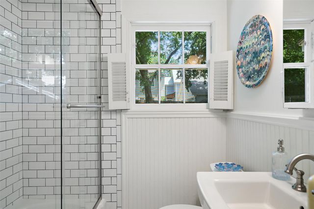 2810 Windsor RD, Austin, TX 78703