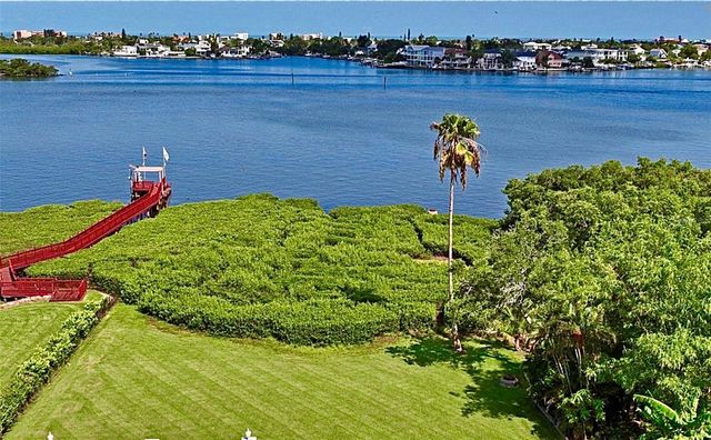 12816 HARBORWOOD DRIVE, Largo, FL 33774
