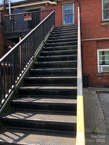 853 Merrimon Avenue, Asheville, NC 28804