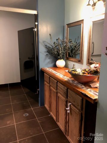 853 Merrimon Avenue, Asheville, NC 28804