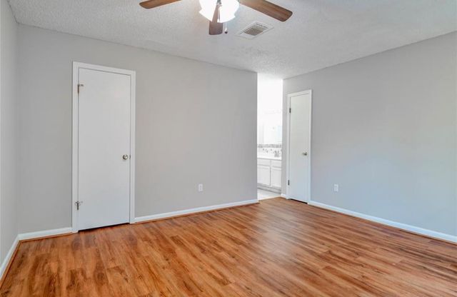 1403 Valley Landing Drive, Katy, TX 77450