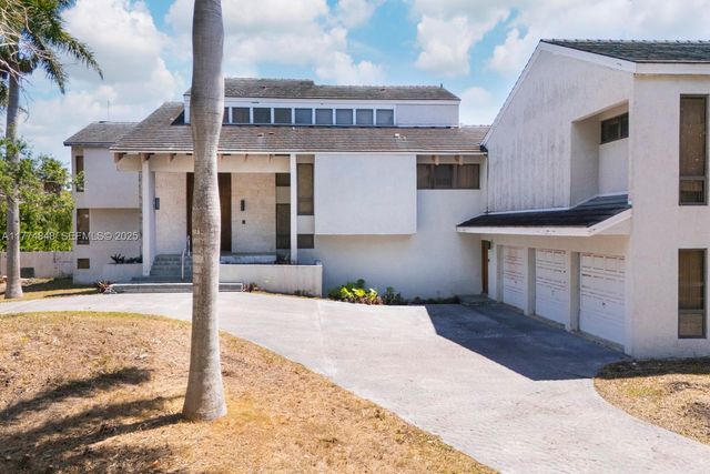 30 Leucadendra Drive, Coral Gables, FL 33156