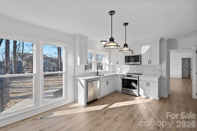 2124 Annecy Drive, Matthews, NC 28105