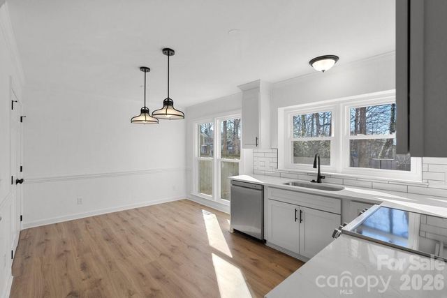 2124 Annecy Drive, Matthews, NC 28105