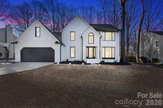 2124 Annecy Drive, Matthews, NC 28105