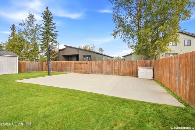 9925 Poseidon Drive, Anchorage, AK 99515