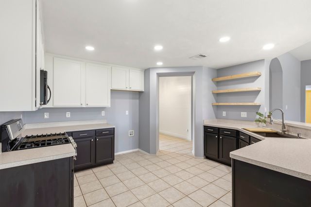 108 Clydesdale Drive, Fate, TX 75087