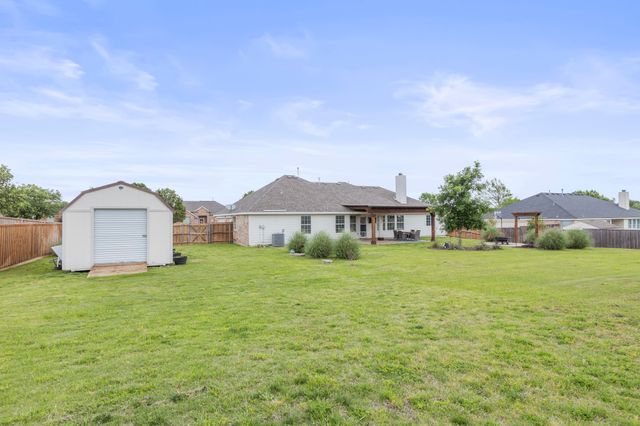 108 Clydesdale Drive, Fate, TX 75087