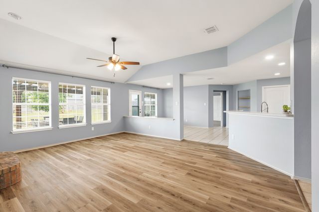 108 Clydesdale Drive, Fate, TX 75087