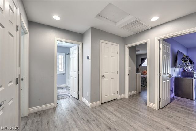 8200 Duncan Peak Court, Las Vegas, NV 89139