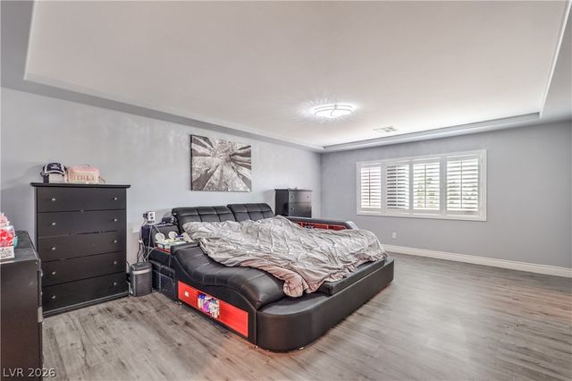 8200 Duncan Peak Court, Las Vegas, NV 89139