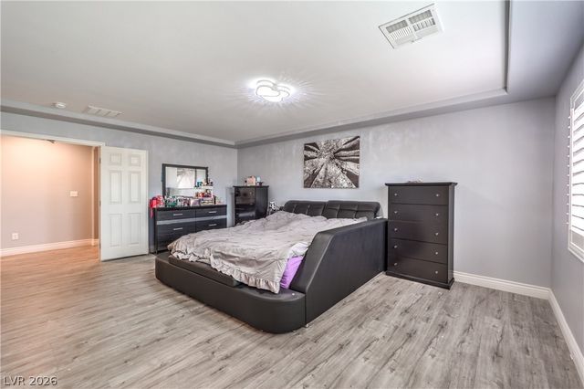 8200 Duncan Peak Court, Las Vegas, NV 89139