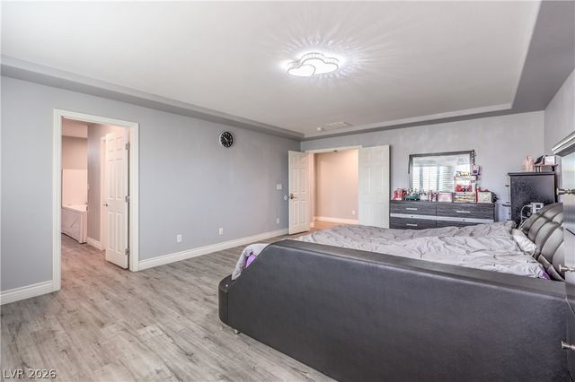 8200 Duncan Peak Court, Las Vegas, NV 89139