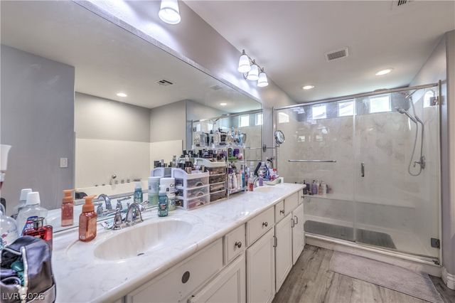 8200 Duncan Peak Court, Las Vegas, NV 89139