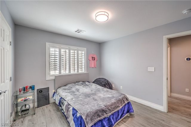 8200 Duncan Peak Court, Las Vegas, NV 89139