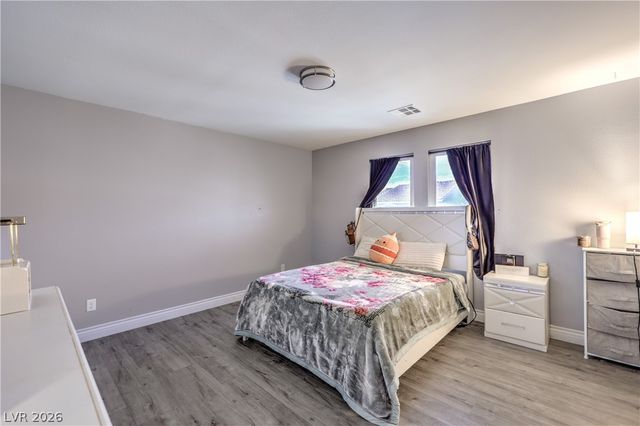 8200 Duncan Peak Court, Las Vegas, NV 89139