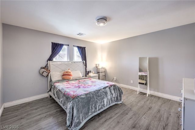 8200 Duncan Peak Court, Las Vegas, NV 89139