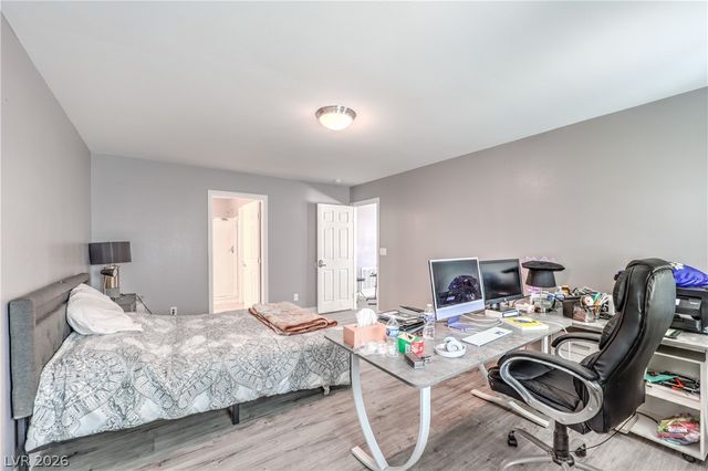 8200 Duncan Peak Court, Las Vegas, NV 89139