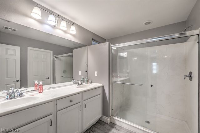 8200 Duncan Peak Court, Las Vegas, NV 89139